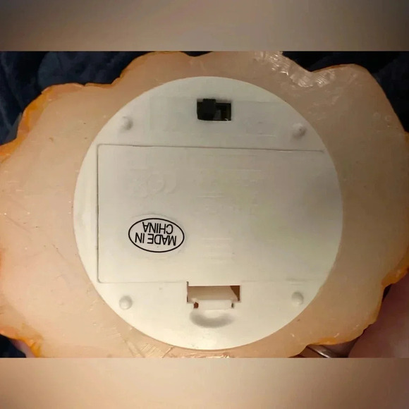 Two light up pumpkins in different sizes - Picture 8 of 9